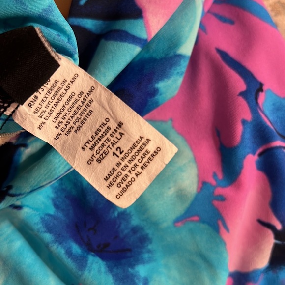 NWOT Maxine of Hollywood Shirred Front Girl Leg One Piece Swimsuit Size 12 - Picture 6 of 8